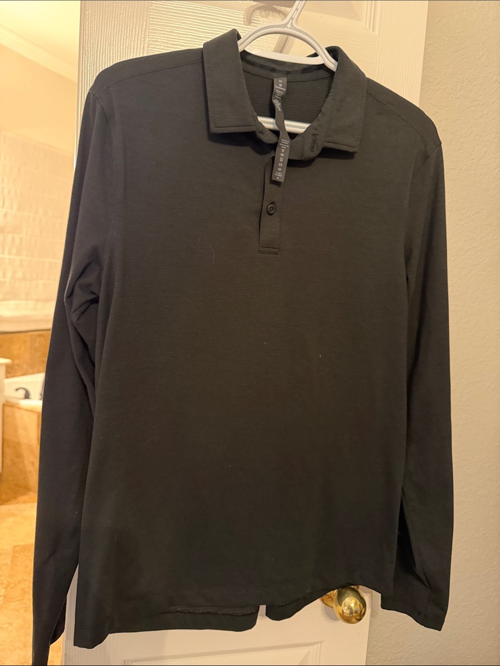 Men’s Lululemon Evolution Black Long-Sleeve athletic polo shirt